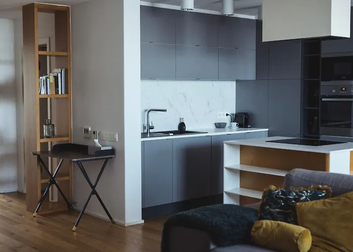 Stylish 2-br Apartment, 100 Sqm ǀ Ac, Free Parking, Terrace * Bratislava